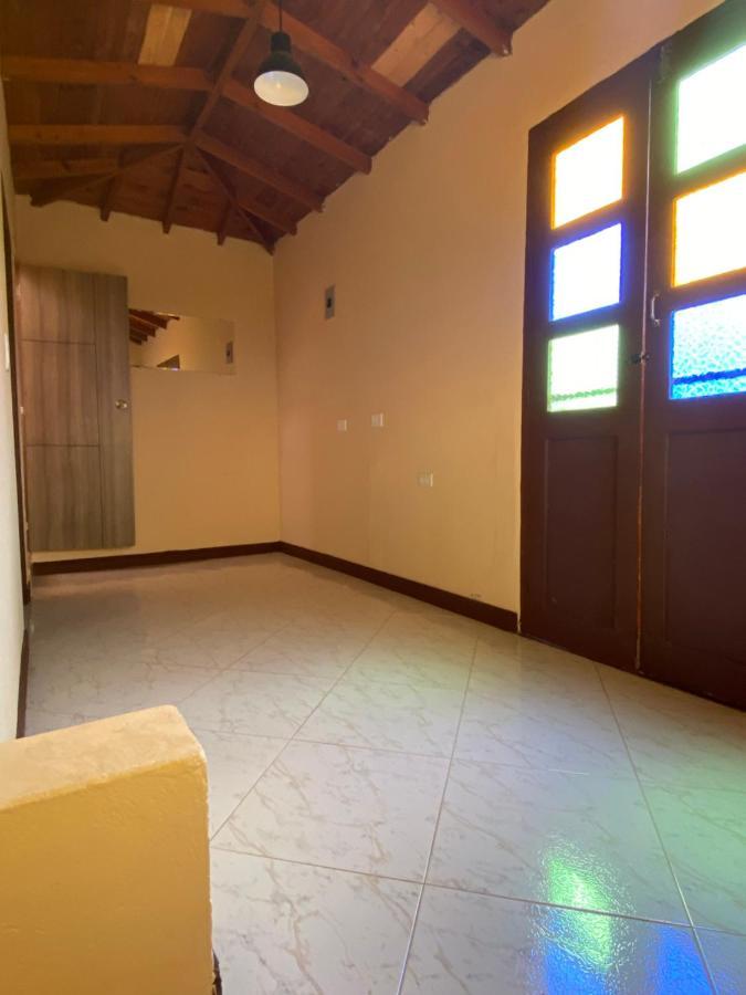 Hostal Hollywood Inn Рионегро Екстериор снимка