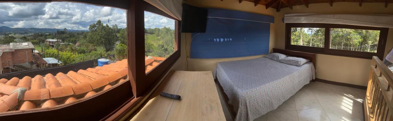 Hostal Hollywood Inn Рионегро Екстериор снимка