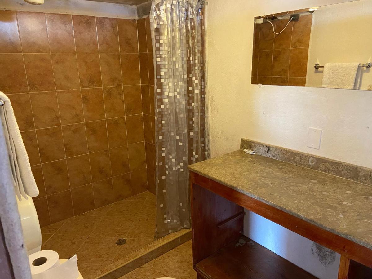 Hostal Hollywood Inn Рионегро Екстериор снимка
