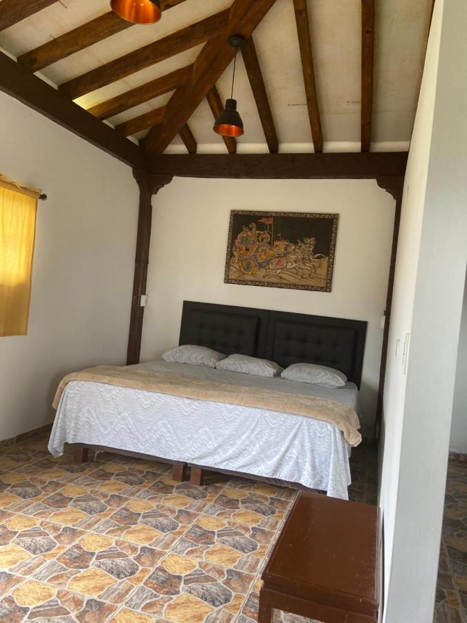 Hostal Hollywood Inn Рионегро Екстериор снимка